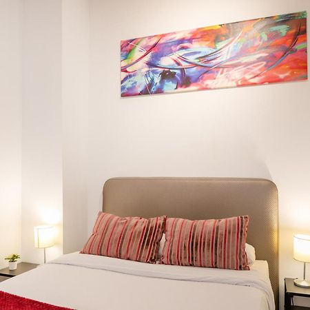 Apartamentos San Leandro, Centro Alicante Exteriör bild