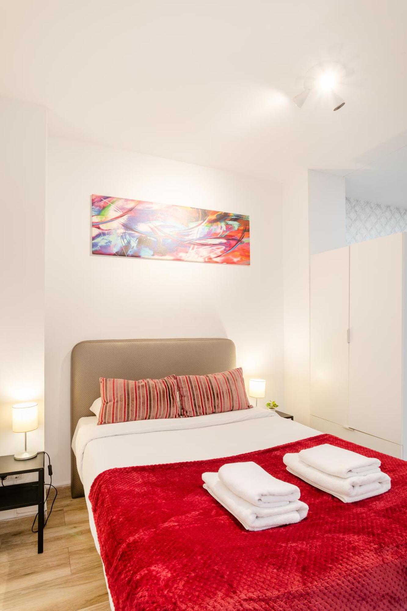 Apartamentos San Leandro, Centro Alicante Exteriör bild