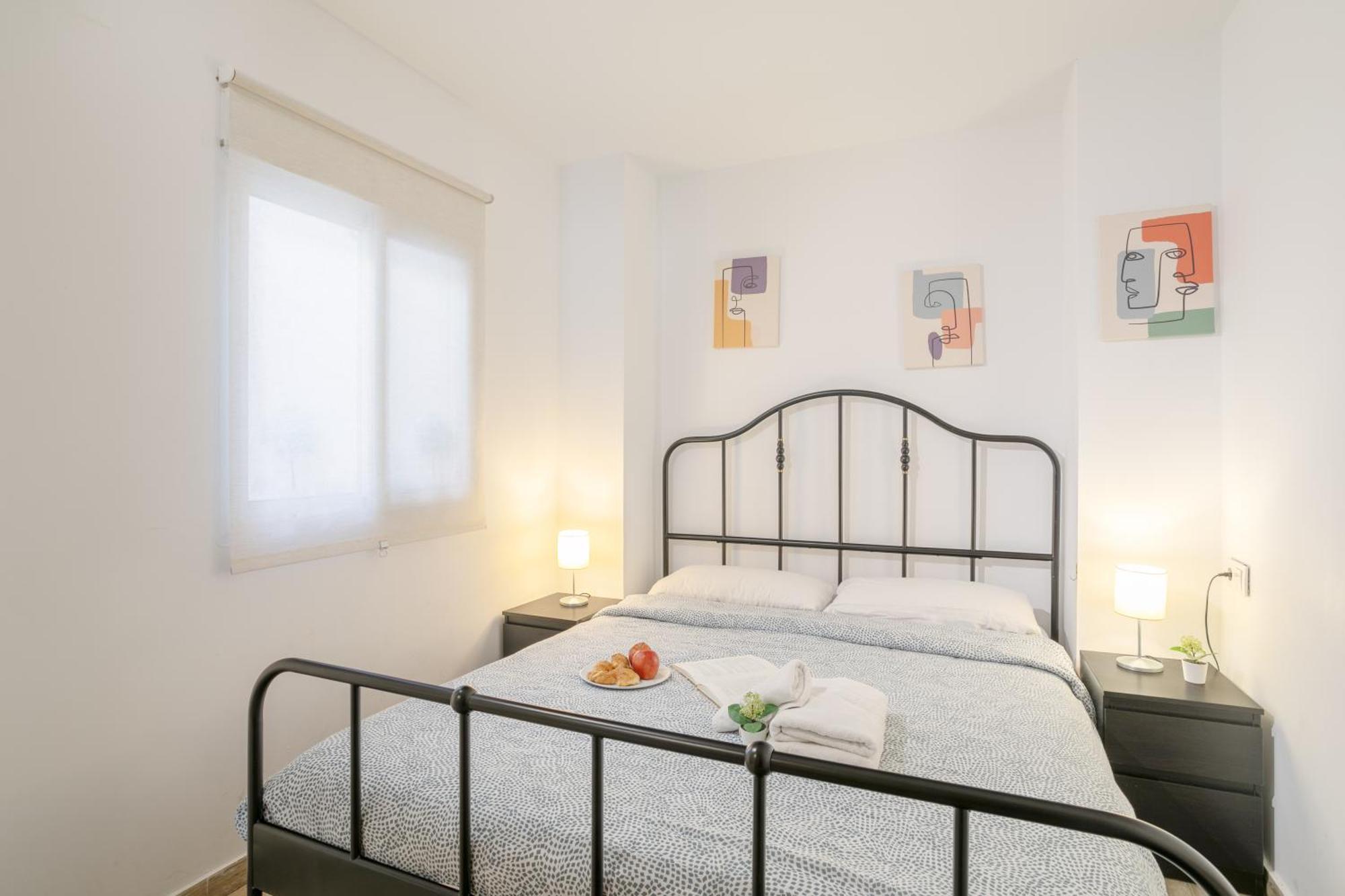 Apartamentos San Leandro, Centro Alicante Exteriör bild