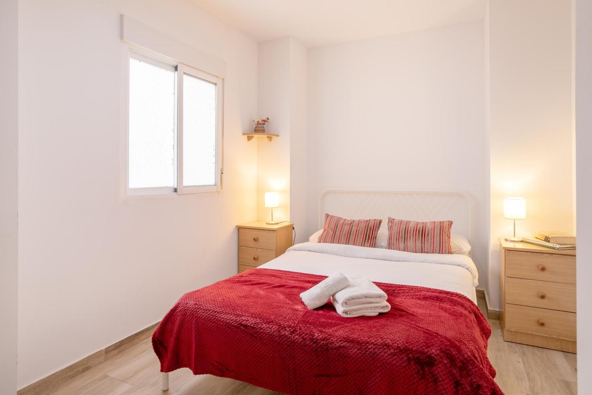 Apartamentos San Leandro, Centro Alicante Exteriör bild