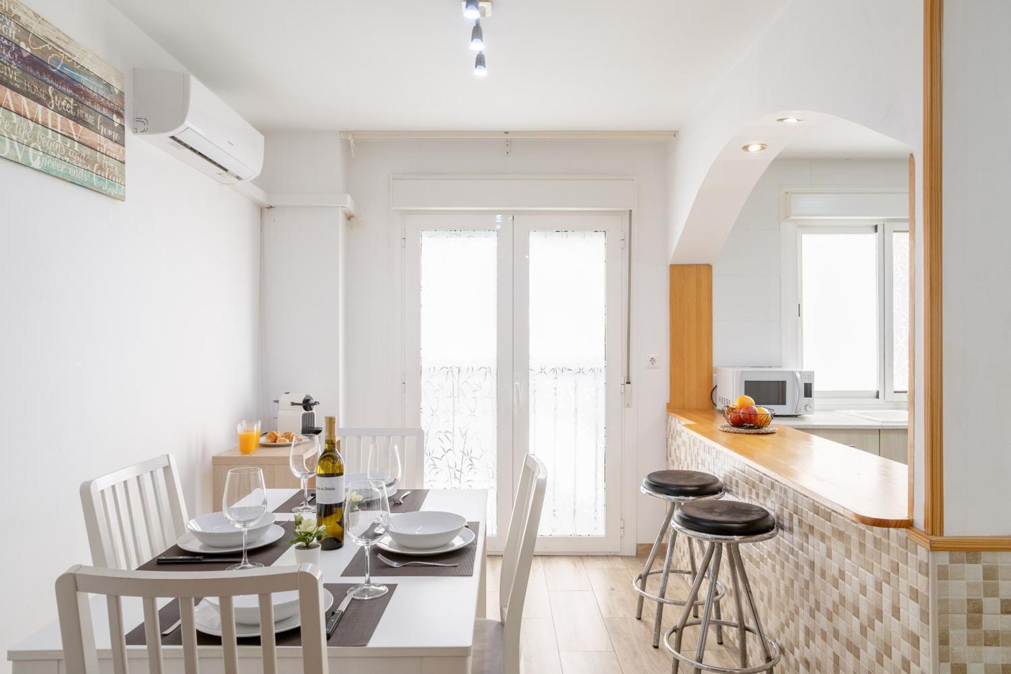 Apartamentos San Leandro, Centro Alicante Exteriör bild