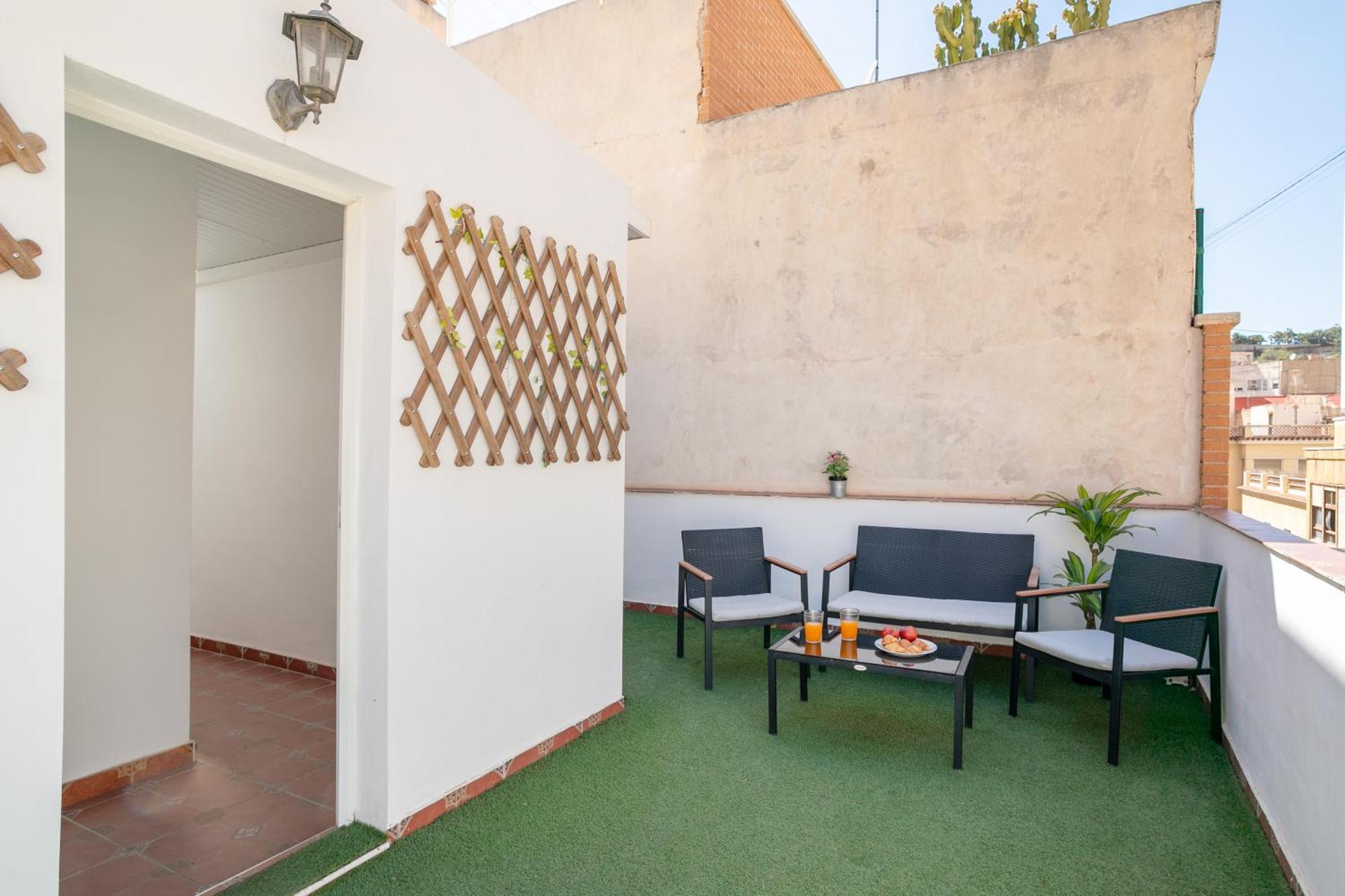 Apartamentos San Leandro, Centro Alicante Exteriör bild